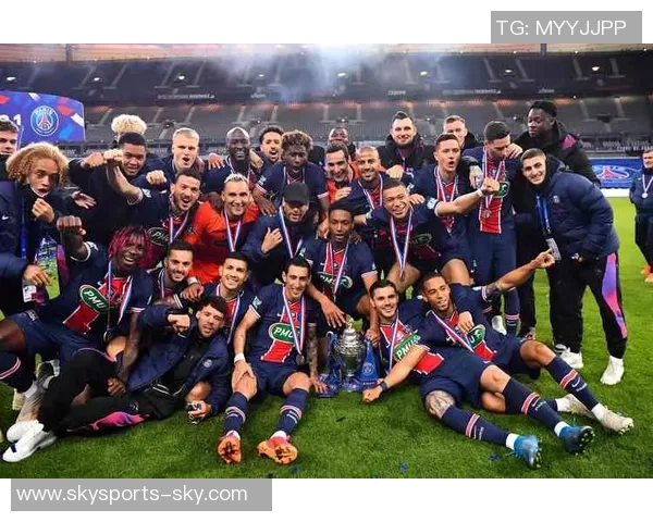 足总杯精彩对决巴黎圣日耳曼4-0大胜阿森纳乌龙球成比赛转折点分析